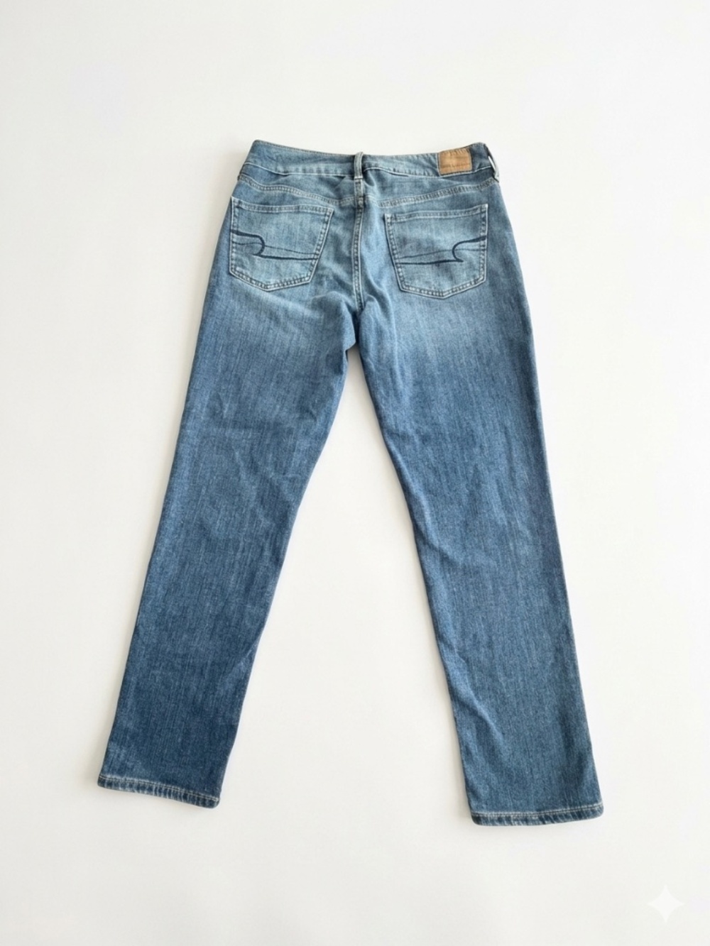 American Eagle Tomgirl Button Fly Jeans Medium Wash Slouchy Boyfriend Size 6R - Picture 2 of 8
